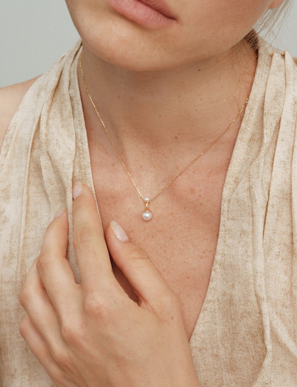 freya tear pearl necklace