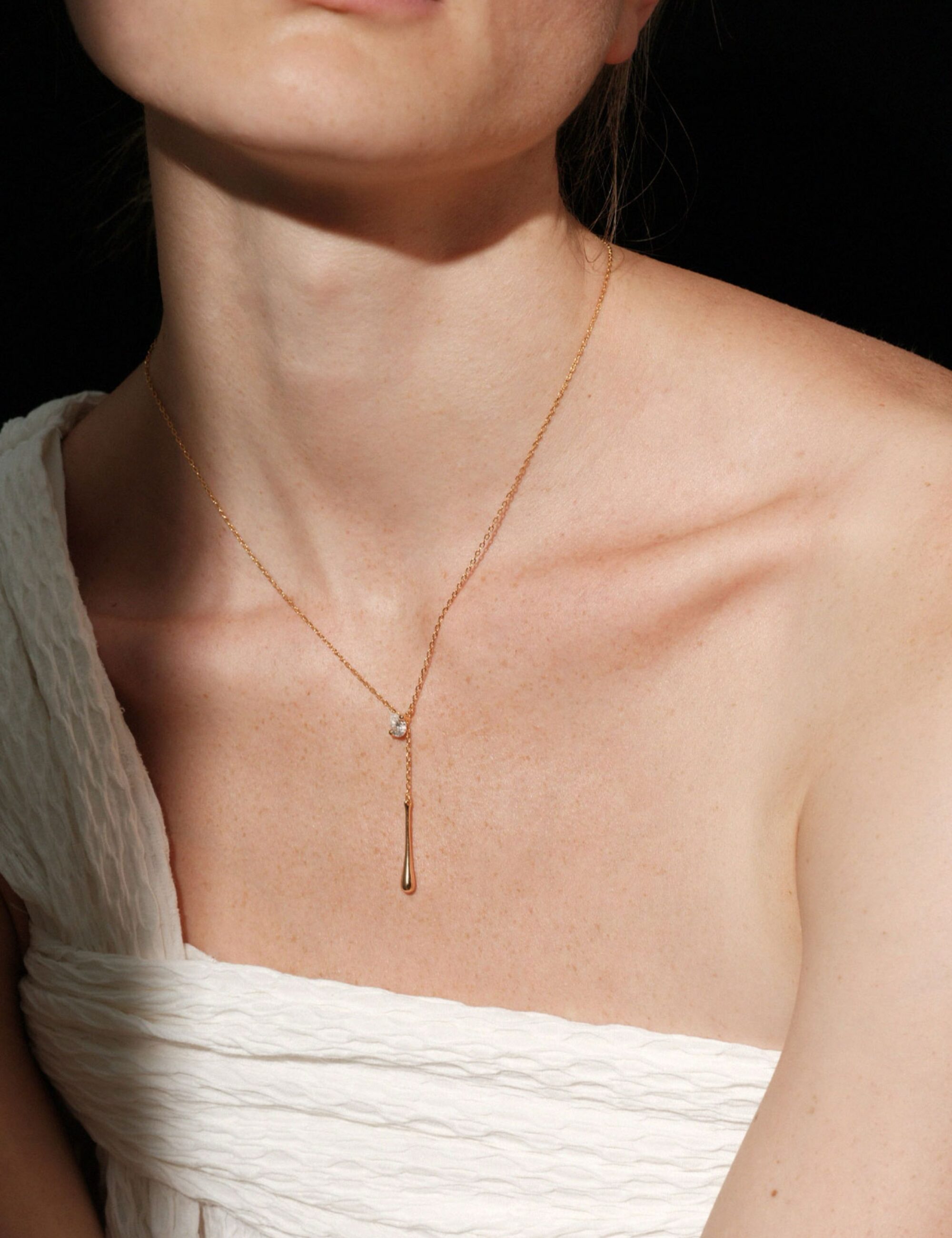 echoes necklace