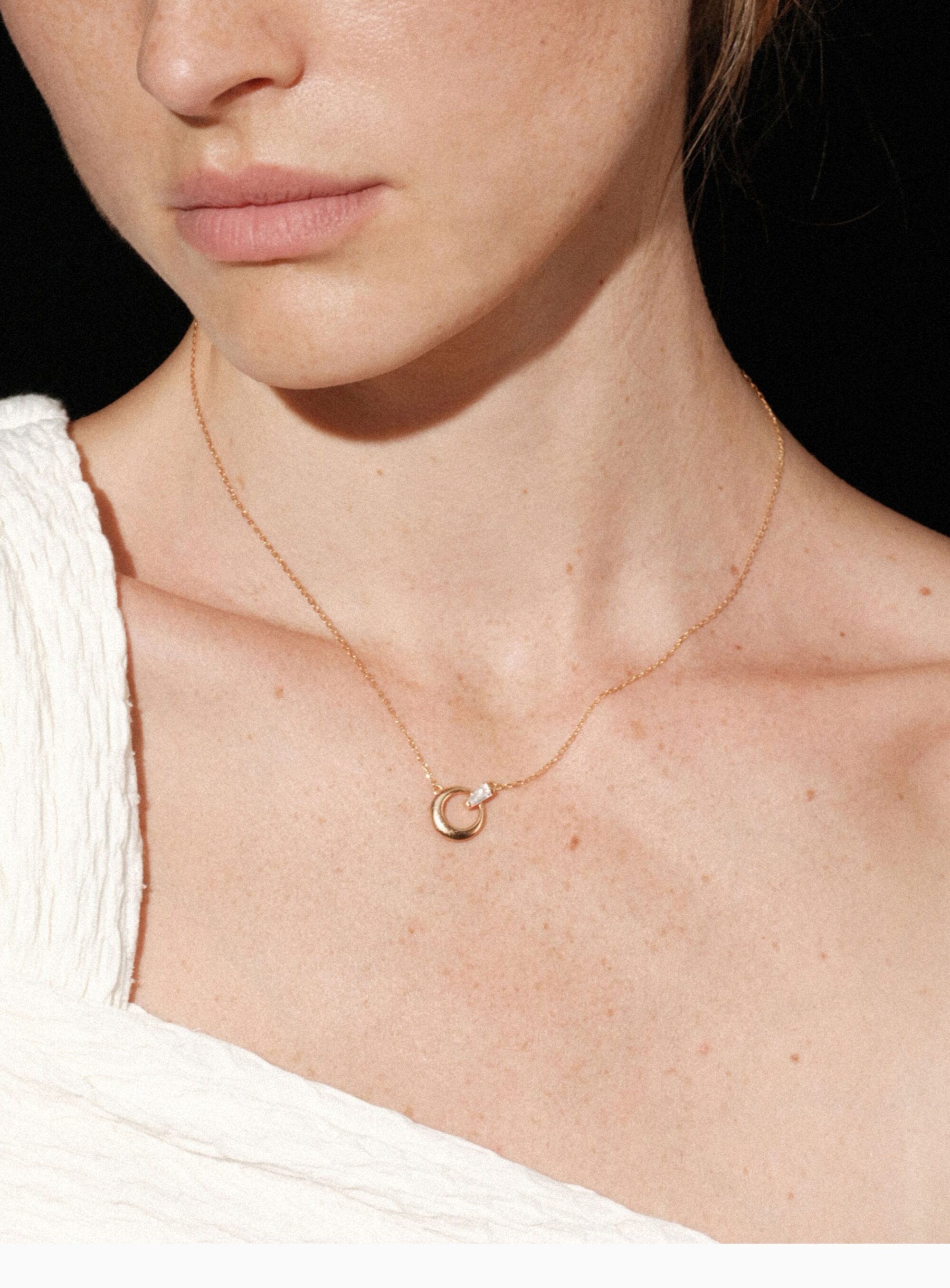 memories of seoul necklace